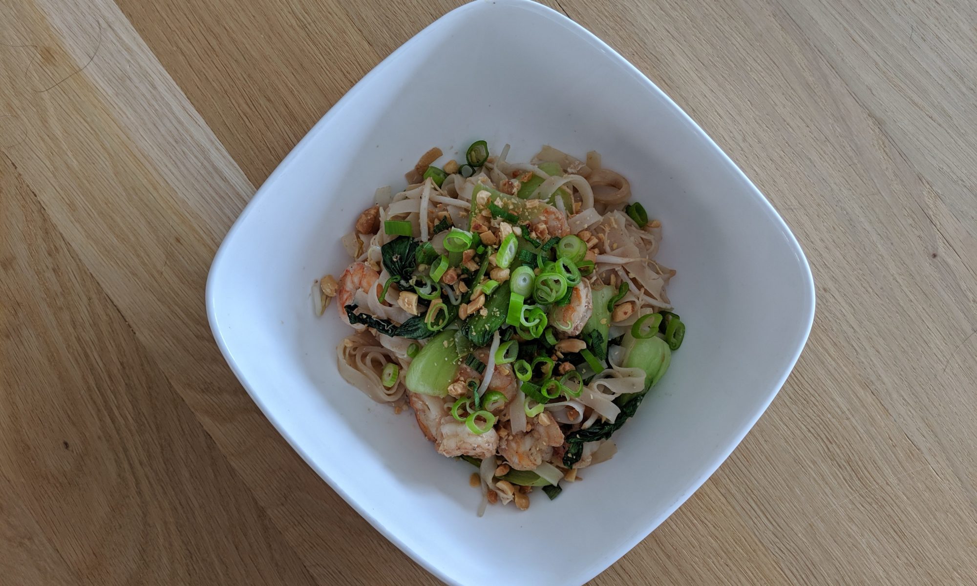 Homemade pad thai noedels